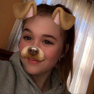 Meet your Posher, Becca